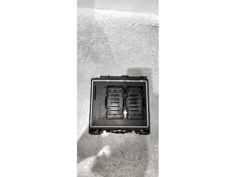 Recambio de caja reles / fusibles para ford fiesta (ce1) trend referencia OEM IAM H1BT14D068AG  