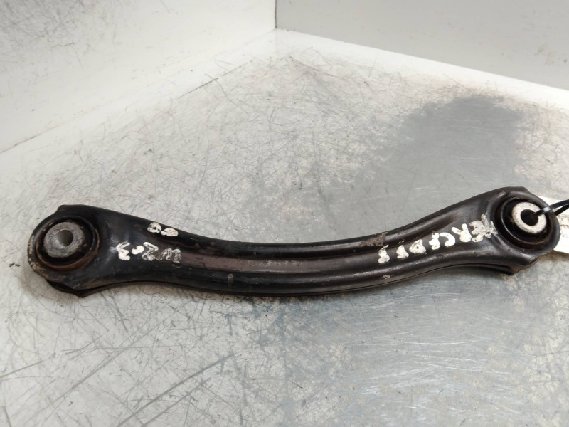 Recambio de brazo suspension inferior trasero izquierdo para mercedes clase c (w203) berlina 2.2 cdi cat referencia OEM IAM   