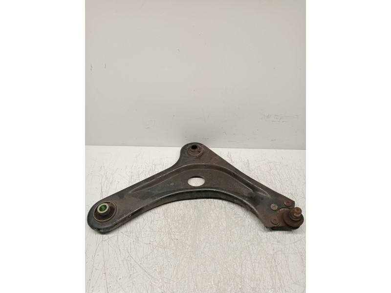 Recambio de brazo suspension inferior delantero derecho para citroen c3 live referencia OEM IAM   