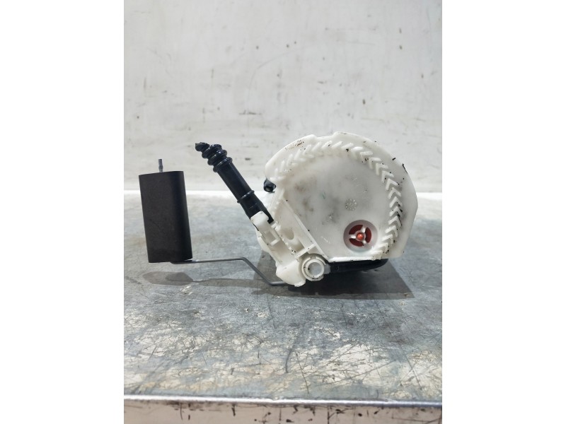 Recambio de bomba combustible para mercedes clase c (w203) sportcoupe c 180 compressor (203.746) referencia OEM IAM 0986580184  