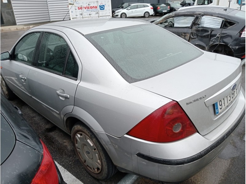 ford mondeo berlina (ge) del año 2001