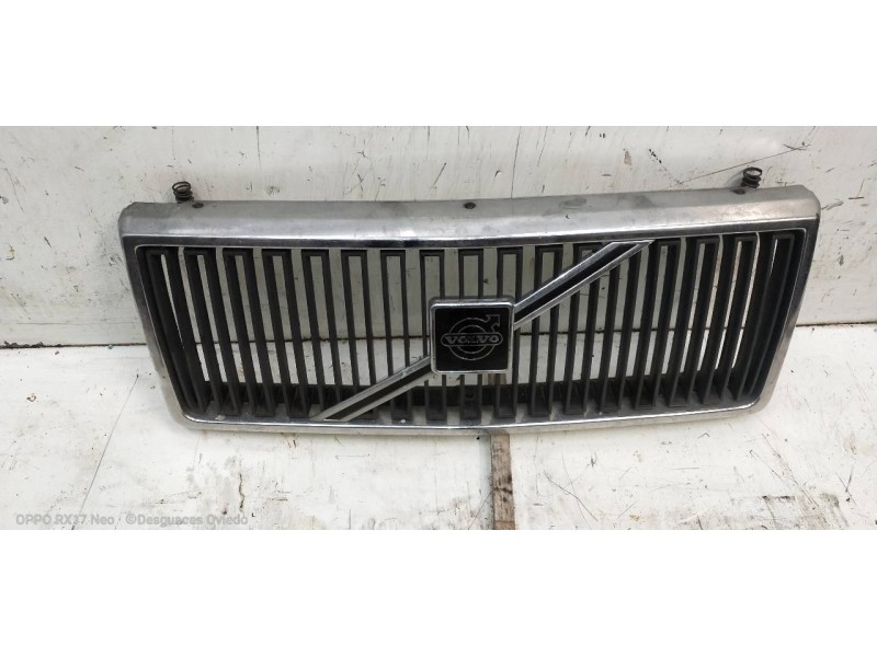 Recambio de rejilla delantera para volvo serie 240 berlina 240 gl referencia OEM IAM   