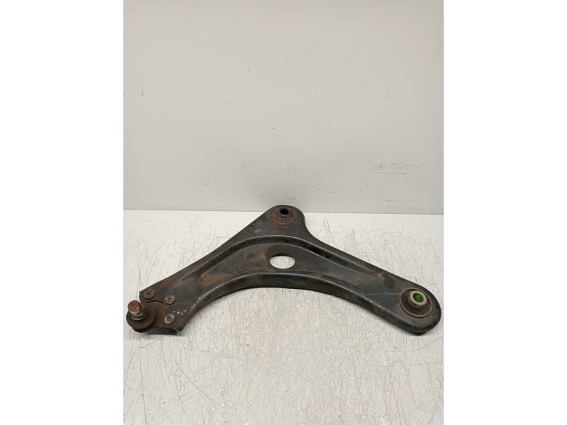 Recambio de brazo suspension inferior delantero izquierdo para citroen c3 live referencia OEM IAM   