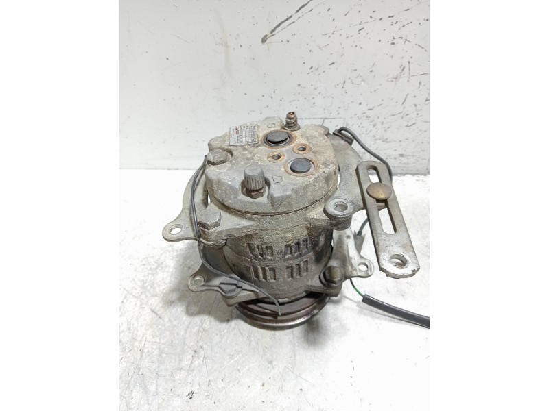 Recambio de compresor aire acondicionado para volvo serie 240 berlina 240 gl referencia OEM IAM 48822027  