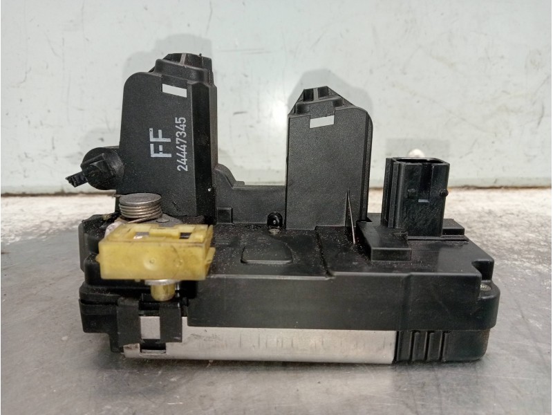 Recambio de motor cierre centralizado trasero izquierdo para opel signum básico referencia OEM IAM 24447945 5P 