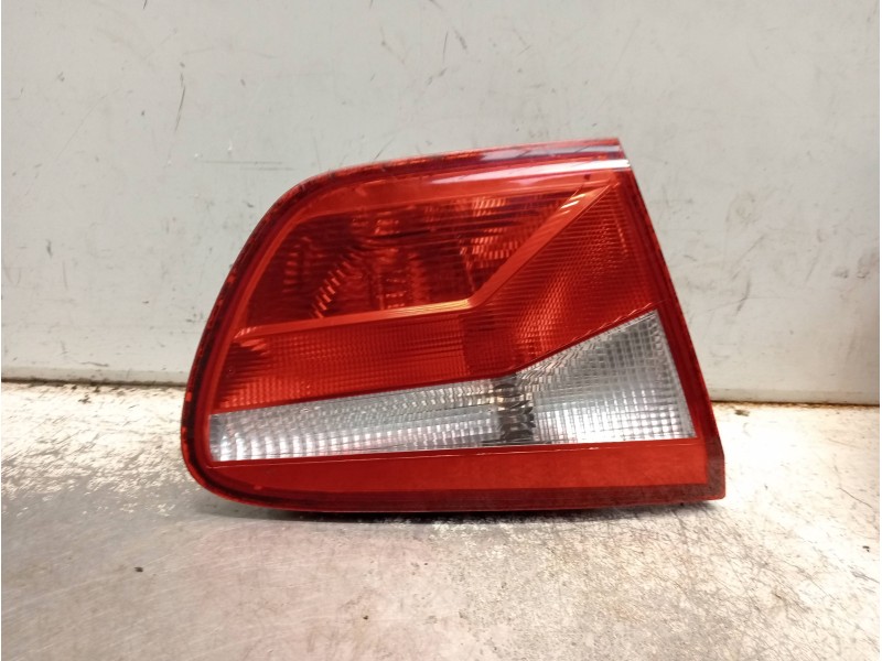 Recambio de piloto trasero izquierdo interior para seat ibiza st (6j8) style referencia OEM IAM   