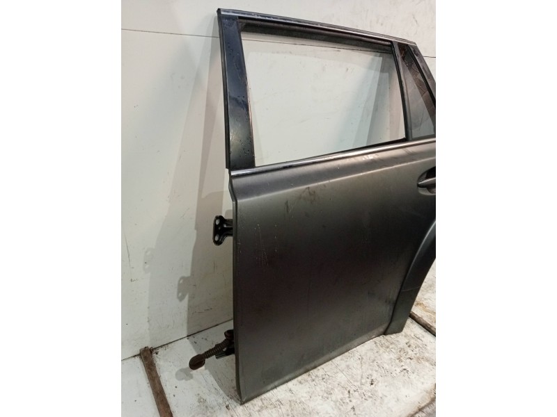 Recambio de puerta trasera izquierda para subaru legacy lim. b14 limited referencia OEM IAM  5P 