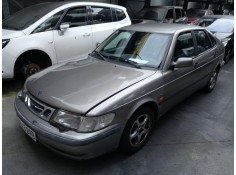 saab 9-3 berlina del año 2002