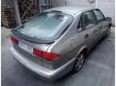 saab 9-3 berlina del año 2002 2