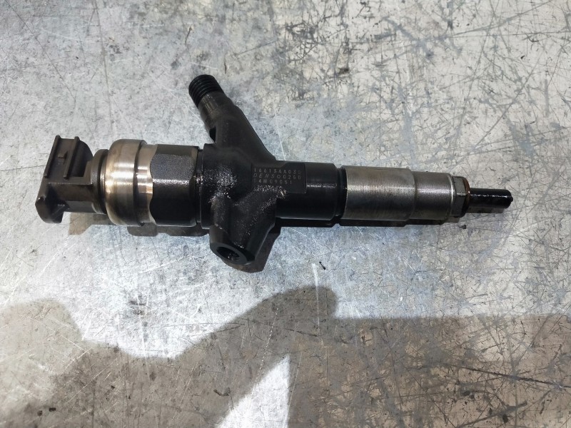 Recambio de inyector para subaru legacy lim. b14 limited referencia OEM IAM 16613AA030 DENSO 