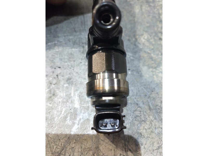 Recambio de inyector para subaru legacy lim. b14 limited referencia OEM IAM 16613AA030 DENSO 
