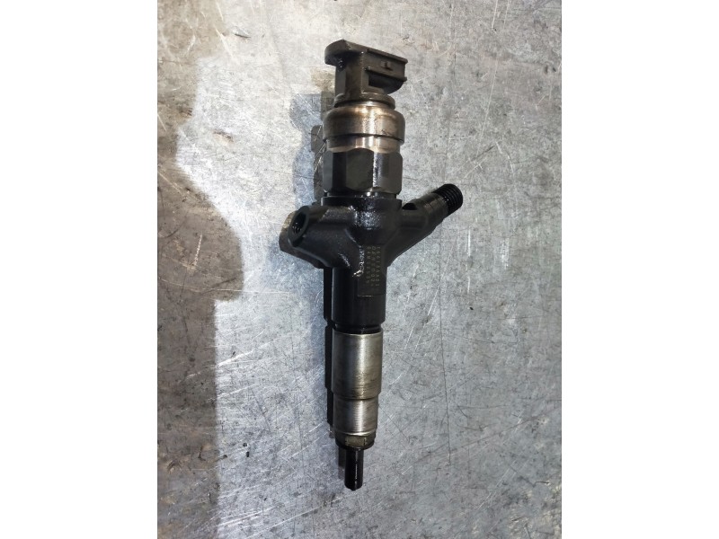 Recambio de inyector para subaru legacy lim. b14 limited referencia OEM IAM 16613AA030 DENSO 