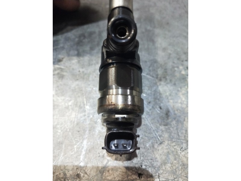 Recambio de inyector para subaru legacy lim. b14 limited referencia OEM IAM 16613AA030 DENSO 