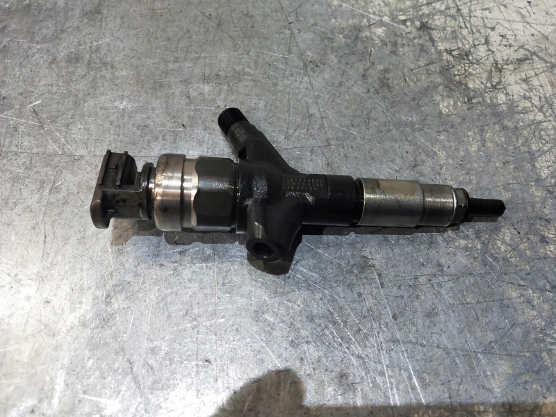 Recambio de inyector para subaru legacy lim. b14 limited referencia OEM IAM 16613AA030 DENSO 