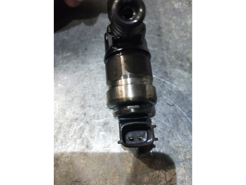 Recambio de inyector para subaru legacy lim. b14 limited referencia OEM IAM 16613AA030 DENSO 