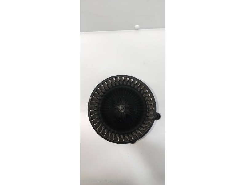 Recambio de motor calefaccion para kia cerato 2.0 ex crdi berlina (4-ptas.) referencia OEM IAM   