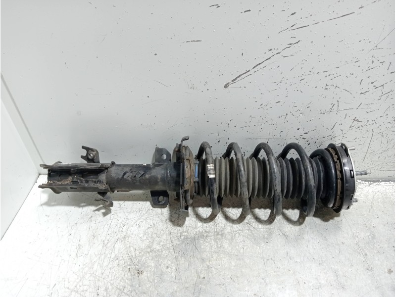 Recambio de amortiguador delantero izquierdo para ford fiesta (ce1) trend referencia OEM IAM A4688201  
