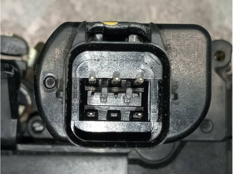 Recambio de motor cierre centralizado delantero derecho para kia cerato 2.0 ex crdi berlina (4-ptas.) referencia OEM IAM  4P 