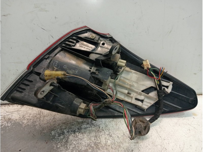 Recambio de piloto trasero izquierdo para subaru legacy lim. b14 limited referencia OEM IAM   