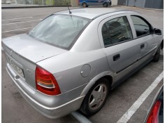 opel astra g berlina del año 2000 2