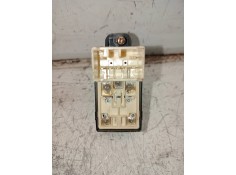 Recambio de mando elevalunas delantero derecho para kia cerato 2.0 ex crdi berlina (4-ptas.) referencia OEM IAM    2