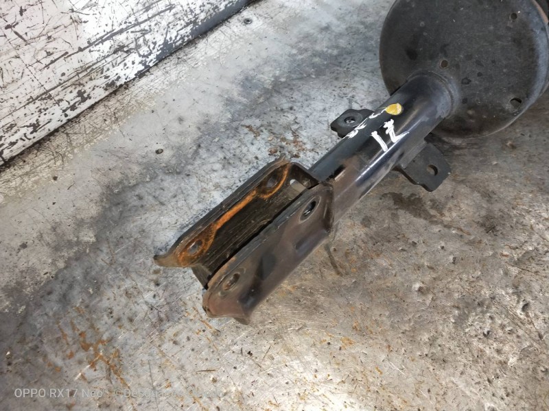 Recambio de amortiguador delantero izquierdo para dacia duster ii comfort referencia OEM IAM 8200813791D  