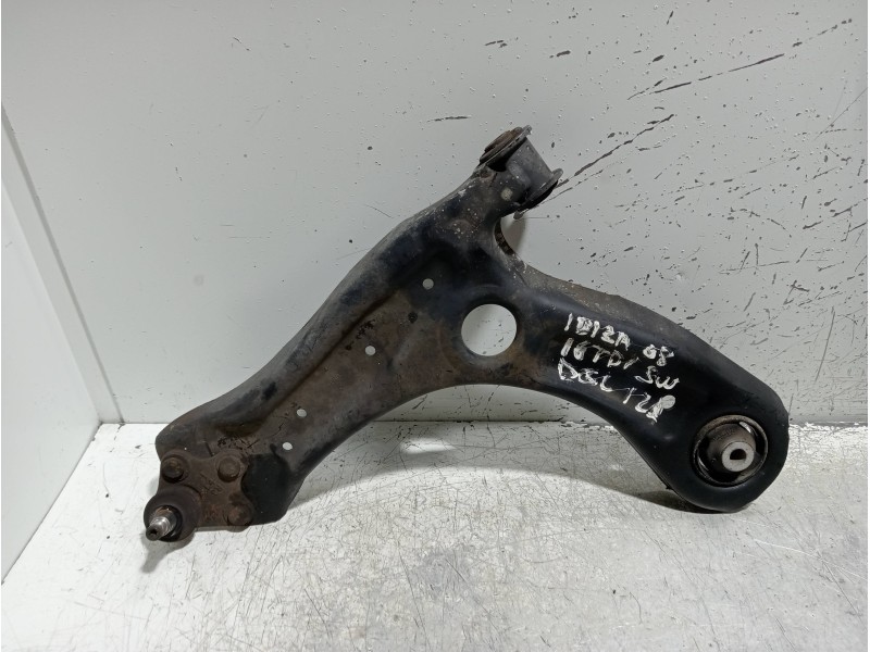 Recambio de brazo suspension inferior delantero izquierdo para seat ibiza st (6j8) style referencia OEM IAM 6R0407151F  