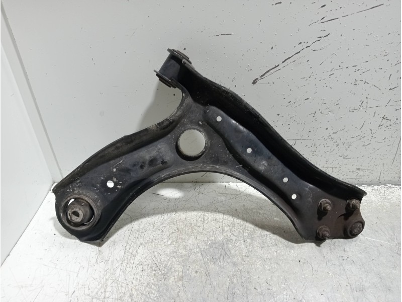 Recambio de brazo suspension inferior delantero izquierdo para seat ibiza st (6j8) style referencia OEM IAM 6R0407151F  