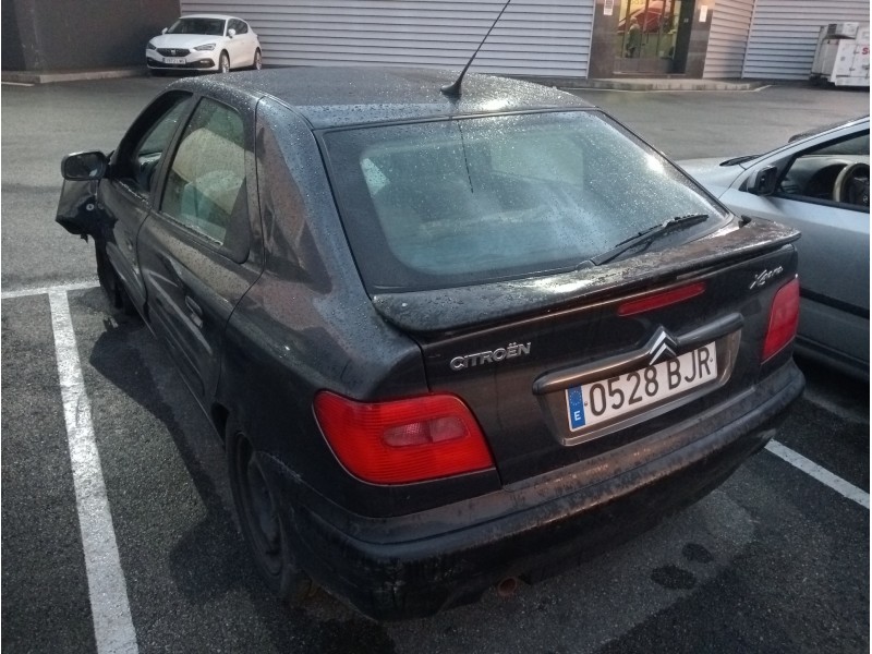 citroen xsara berlina del año 2001