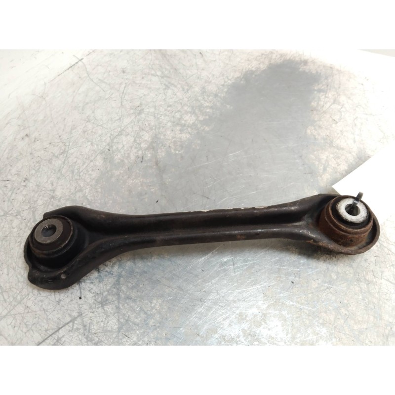 Recambio de brazo suspension inferior trasero derecho para mercedes clase c (w203) familiar 2.2 cdi cat referencia OEM IAM   