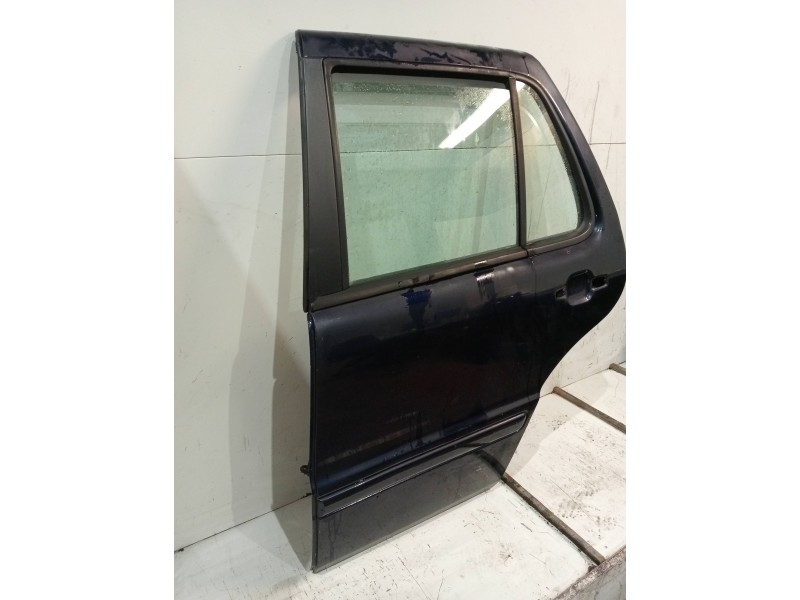 Recambio de puerta trasera izquierda para mercedes clase m (w163) 270 cdi inspiration (163.113) referencia OEM IAM   