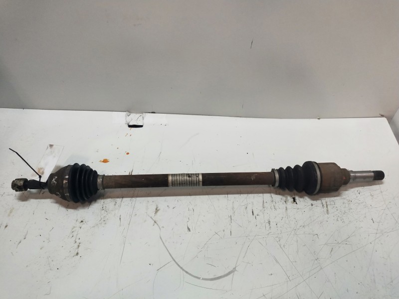 Recambio de transmision delantera derecha para citroen c3 1.4 16v stop&start referencia OEM IAM 9647107080  