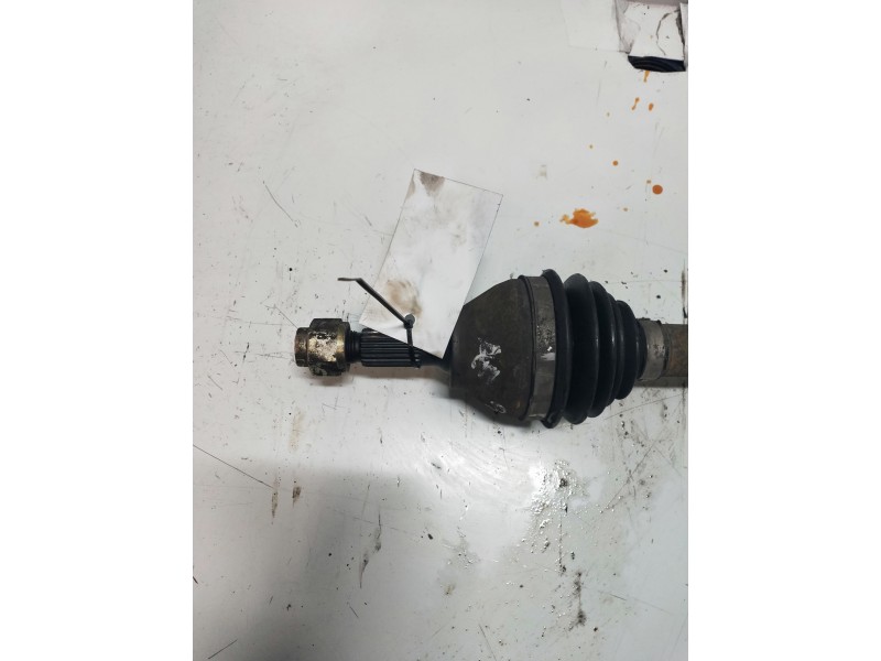 Recambio de transmision delantera derecha para citroen c3 1.4 16v stop&start referencia OEM IAM 9647107080  