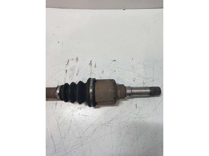 Recambio de transmision delantera derecha para citroen c3 1.4 16v stop&start referencia OEM IAM 9647107080  