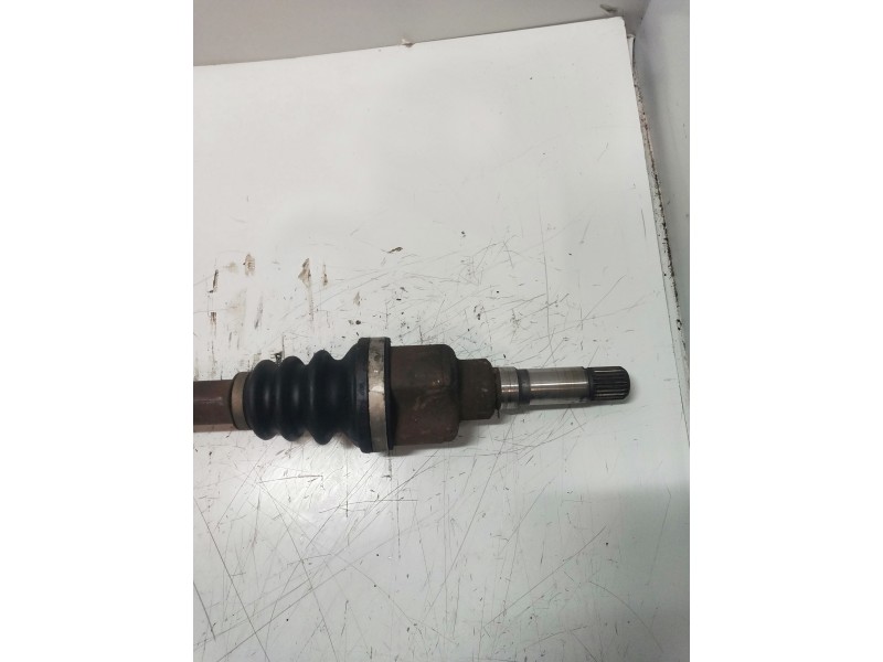 Recambio de transmision delantera derecha para citroen c3 1.4 hdi sx plus referencia OEM IAM 9638226380   Recambio de transmision delantera derecha para citroen c3 1.4 hdi sx plus referencia OEM IAM 9638226380