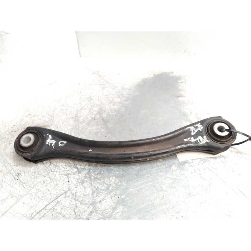Recambio de brazo suspension inferior trasero izquierdo para mercedes clase c (w203) familiar 2.2 cdi cat referencia OEM IAM   