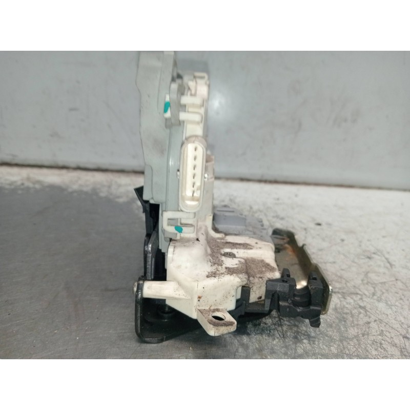 Recambio de motor cierre centralizado delantero derecho para audi a4 avant (8k5) (2008) 2.0 tdi referencia OEM IAM 8K08390150  