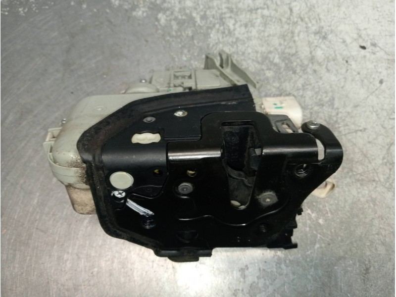 Recambio de motor cierre centralizado delantero izquierdo para audi a4 avant (8k5) (2008) 2.0 tdi referencia OEM IAM 8J1837015C 
