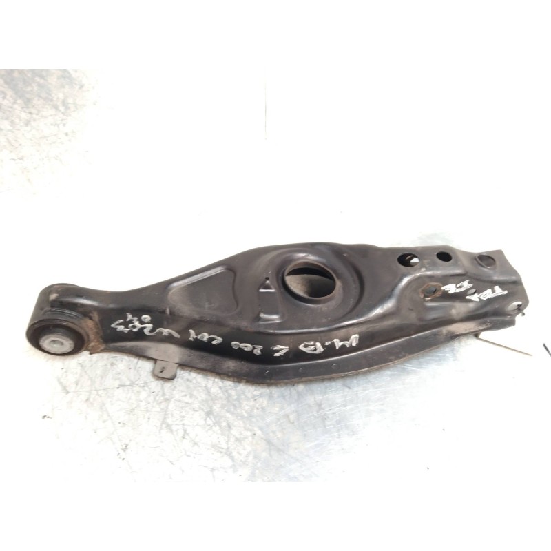Recambio de brazo suspension inferior trasero izquierdo para mercedes clase c (w203) familiar 2.2 cdi cat referencia OEM IAM   