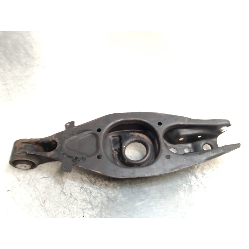 Recambio de brazo suspension inferior trasero izquierdo para mercedes clase c (w203) familiar 2.2 cdi cat referencia OEM IAM   