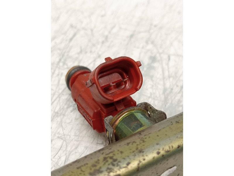 Recambio de rampa inyectora para nissan primera berlina (p12) acenta referencia OEM IAM   