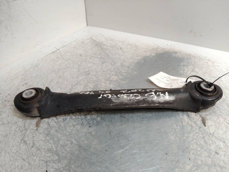 Recambio de brazo suspension inferior trasero izquierdo para mercedes clase c (w203) familiar 2.2 cdi cat referencia OEM IAM   
