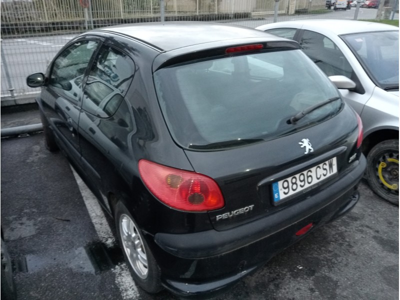 peugeot 206 berlina del año 2004