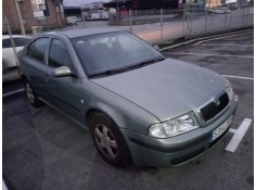 skoda octavia berlina (1u2) del año 2001