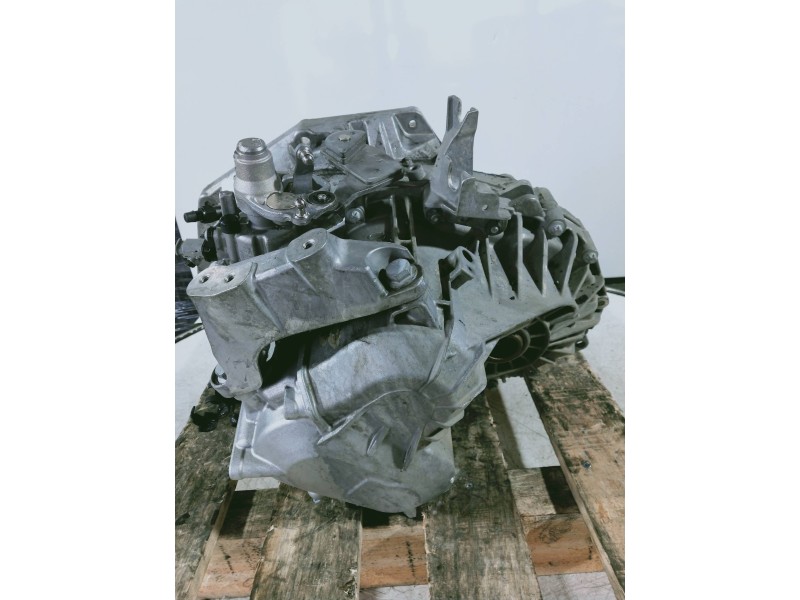 Recambio de caja cambios para opel zafira (c) excellence start/stop referencia OEM IAM F40 R18015491 BHZ 6V