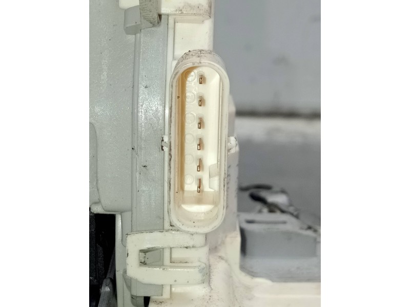 Recambio de motor cierre centralizado trasero izquierdo para seat altea (5p1) arena referencia OEM IAM W05P0839011B  