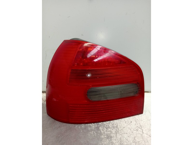 Recambio de piloto trasero izquierdo para audi a3 (8l) 1.6 ambiente referencia OEM IAM   