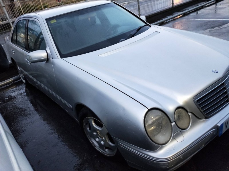 mercedes clase e (w210) berlina diesel del año 2000