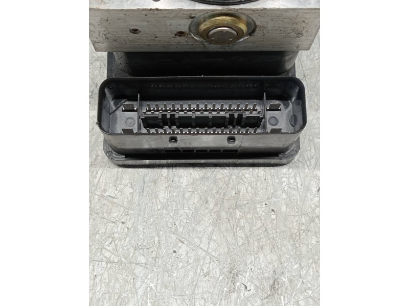 Recambio de abs para bmw serie 1 berlina (e81/e87) 118d referencia OEM IAM 10096008273 3452676984501 10020601784 3451676984401