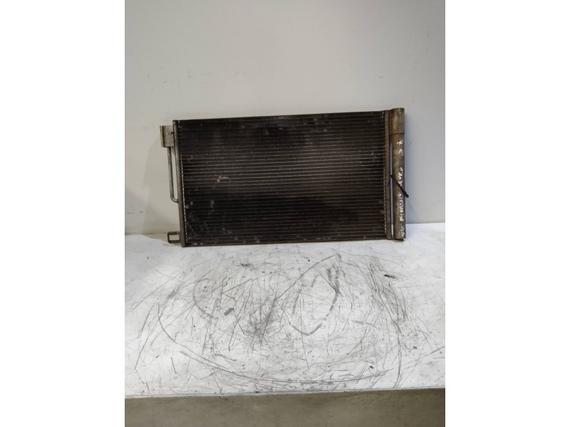 Recambio de condensador / radiador aire acondicionado para fiat fiorino básico referencia OEM IAM D1478007 55700406 